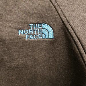 The North Face Boys Large Polyester Light Track Jacket zip pockets